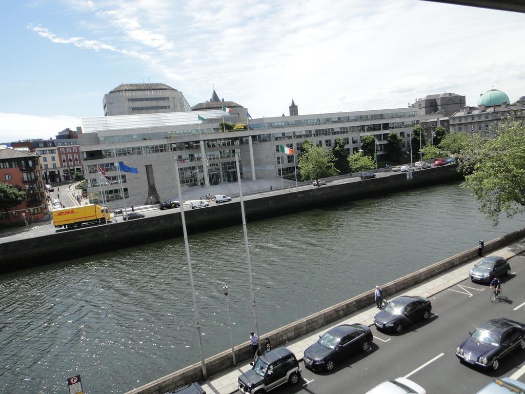 Inn On The Liffey Guesthouse Dublin Exterior foto